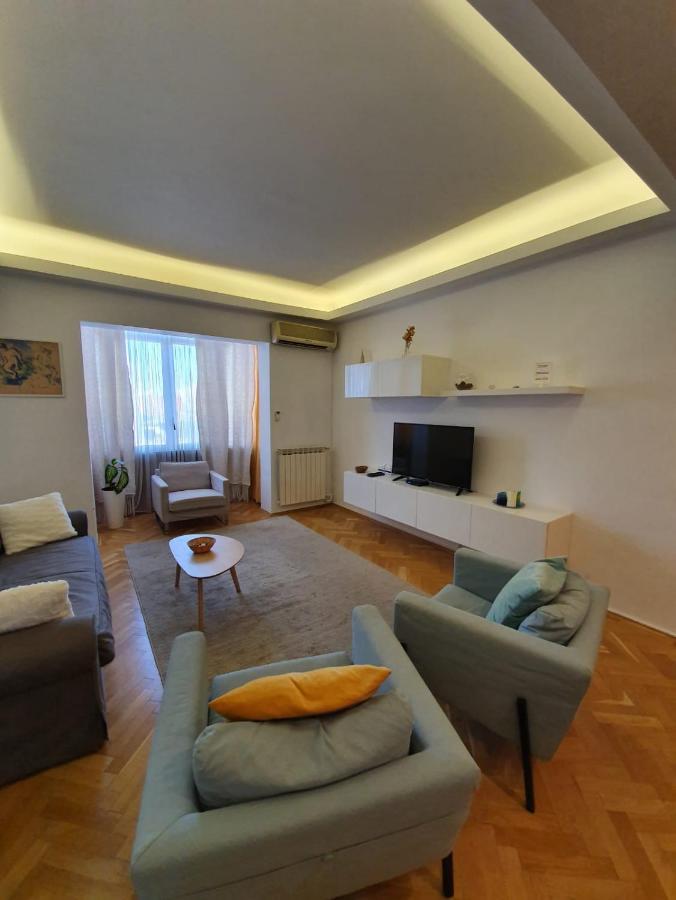 Ultracentral Apartments Bukarest Kültér fotó