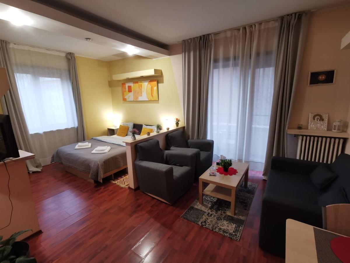 Ultracentral Apartments Bukarest Kültér fotó