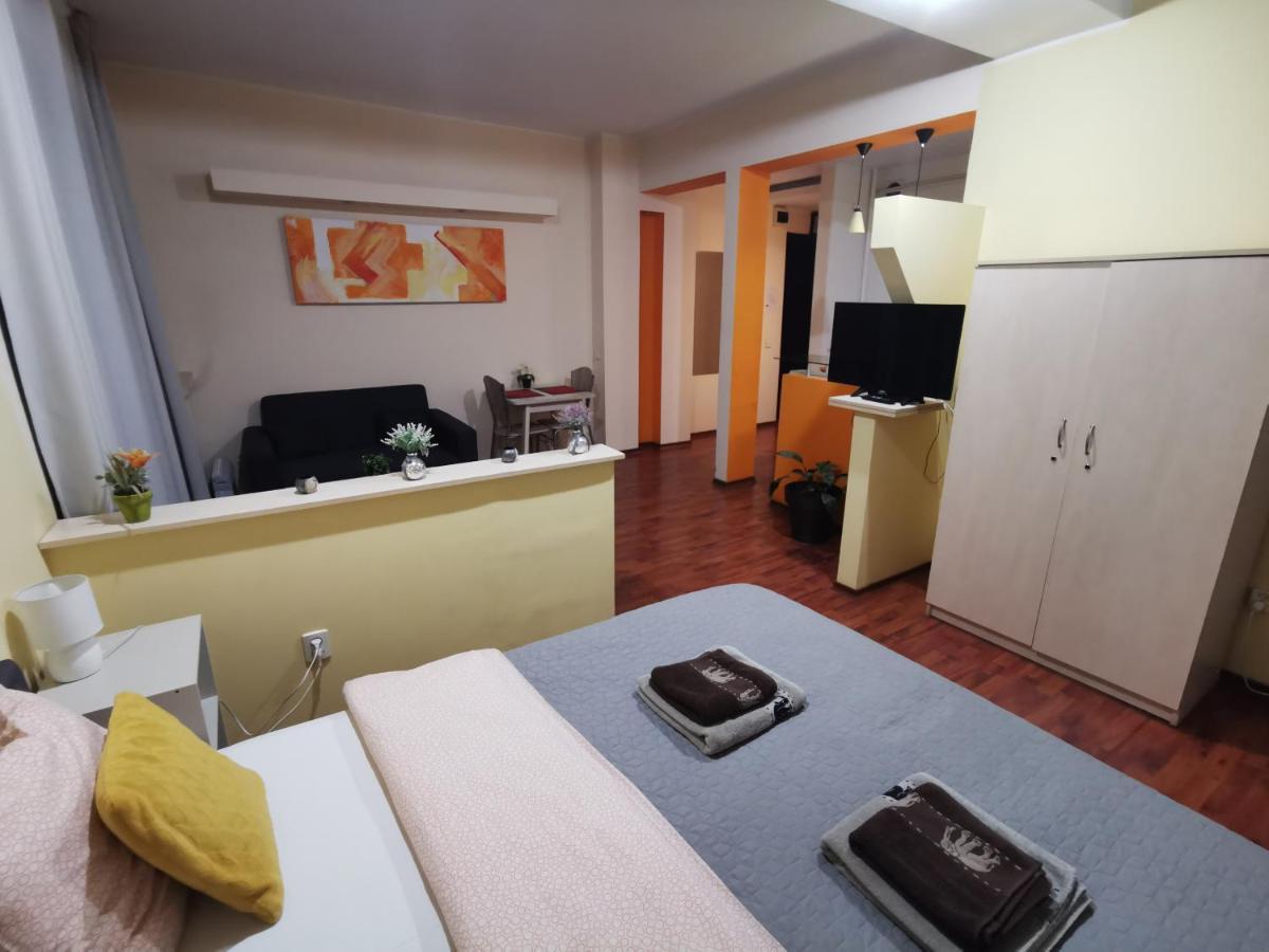 Ultracentral Apartments Bukarest Kültér fotó