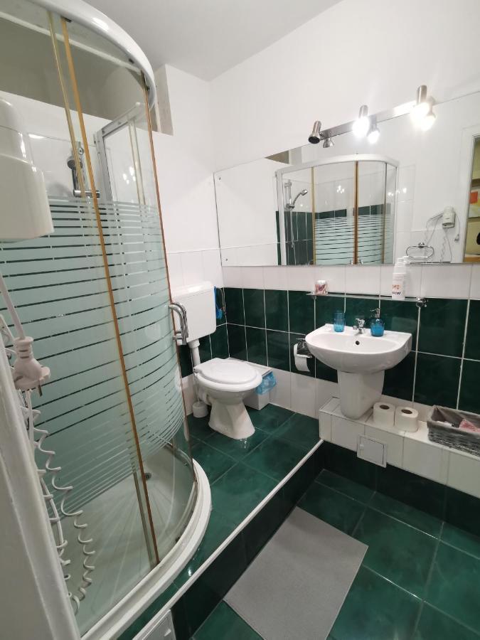 Ultracentral Apartments Bukarest Kültér fotó